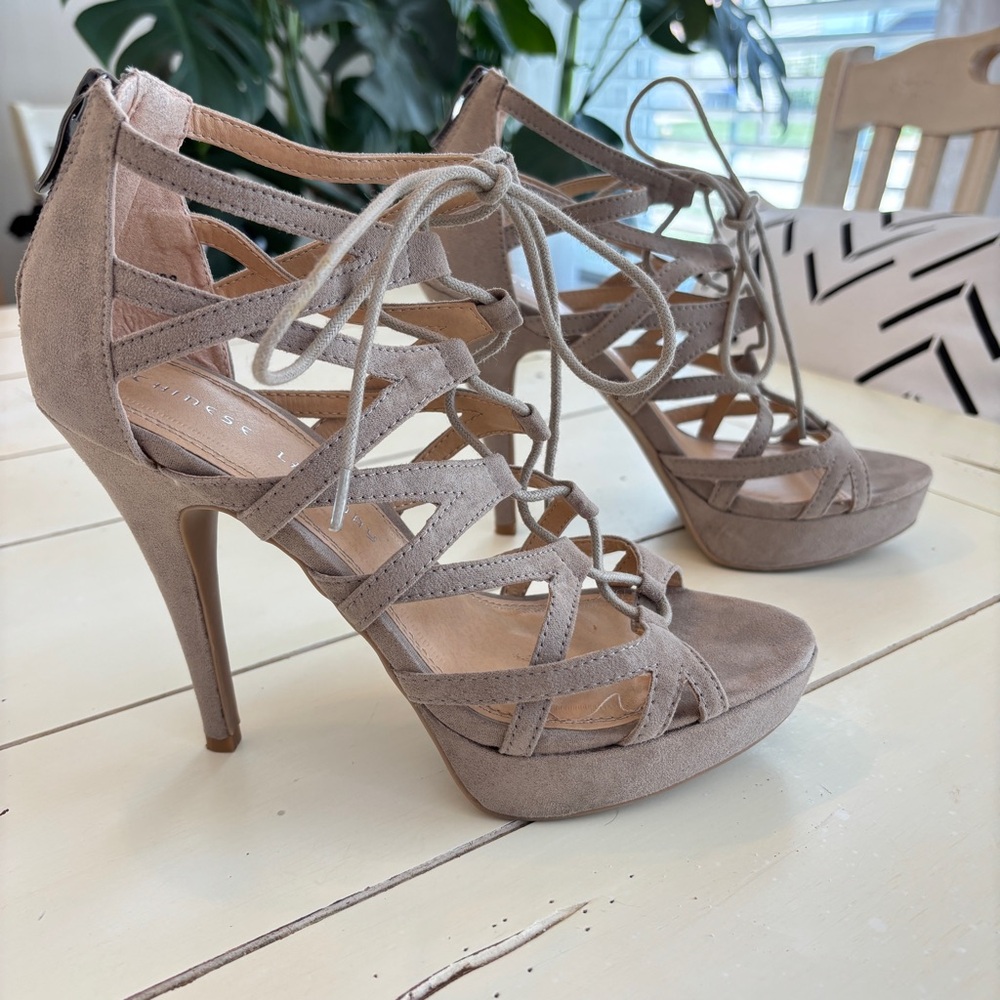 Chinese Laundry Strappy Sandal Heels Women’s 7.5 Beige Taupe - Picture 15 of 16